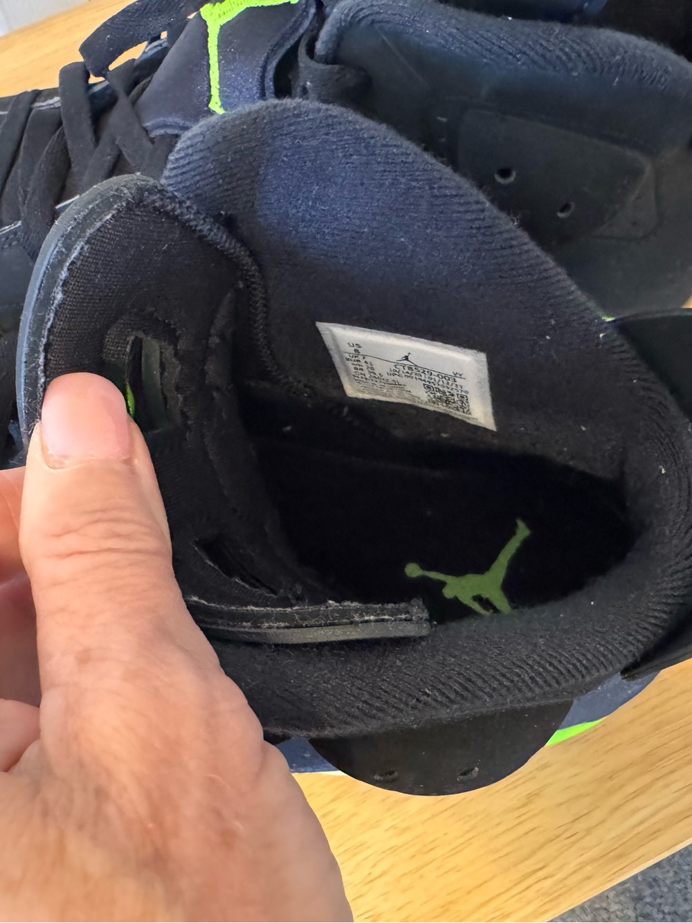 Mens Air Jordan Retro 6 Black Electric Green High-Top Athletic Sneakers Size 8 - Picture 14 of 15